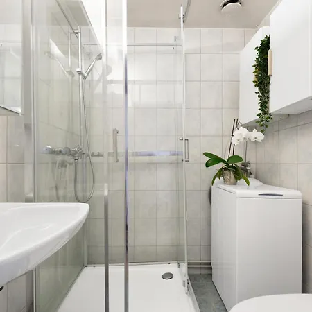 Large - Luxurious Neighborhood - 8 Pax