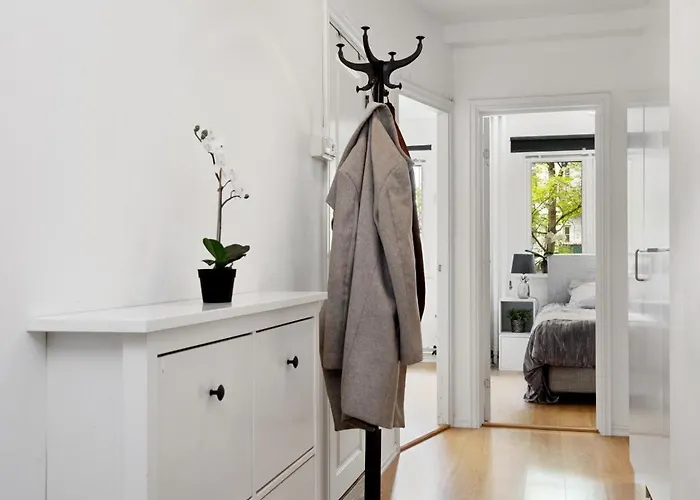 Large - Luxurious Neighborhood - 8 Pax Leilighet *
