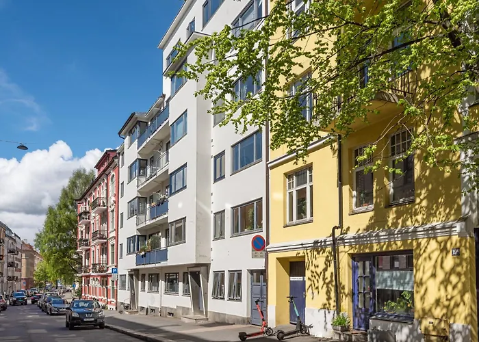 Large - Luxurious Neighborhood - 8 Pax