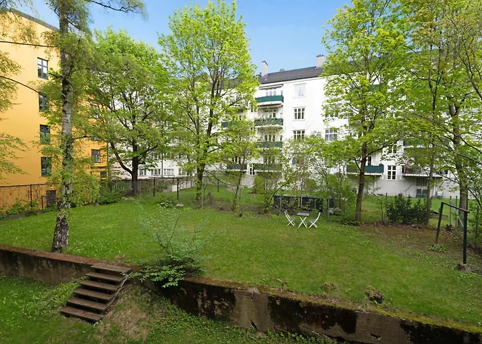 Large - Luxurious Neighborhood - 8 Pax * אוסלו