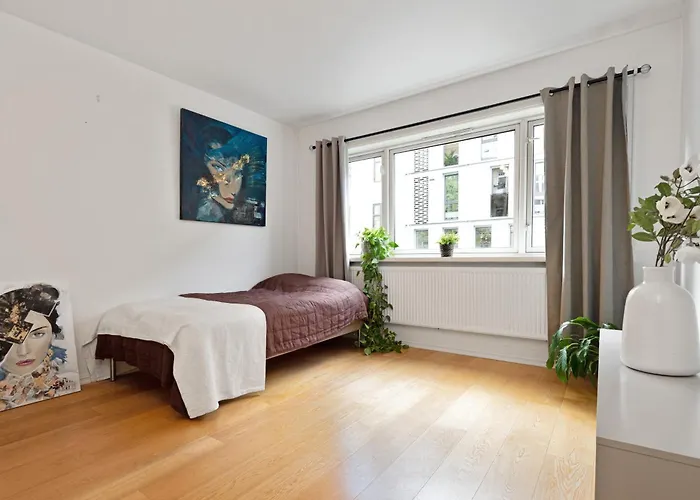 Large - Luxurious Neighborhood - 8 Pax Oslo