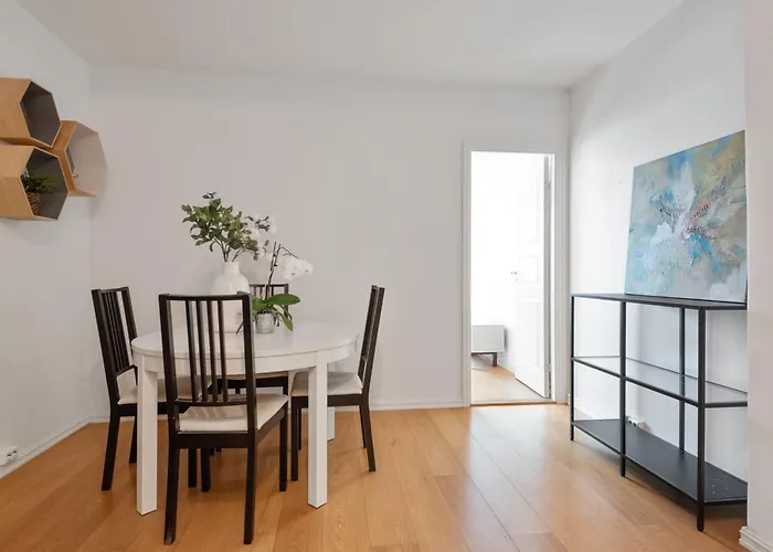 Large - Luxurious Neighborhood - 8 Pax Oslo